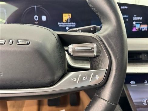 Used 2024 Lucid Air Touring AWD/4WD image 26