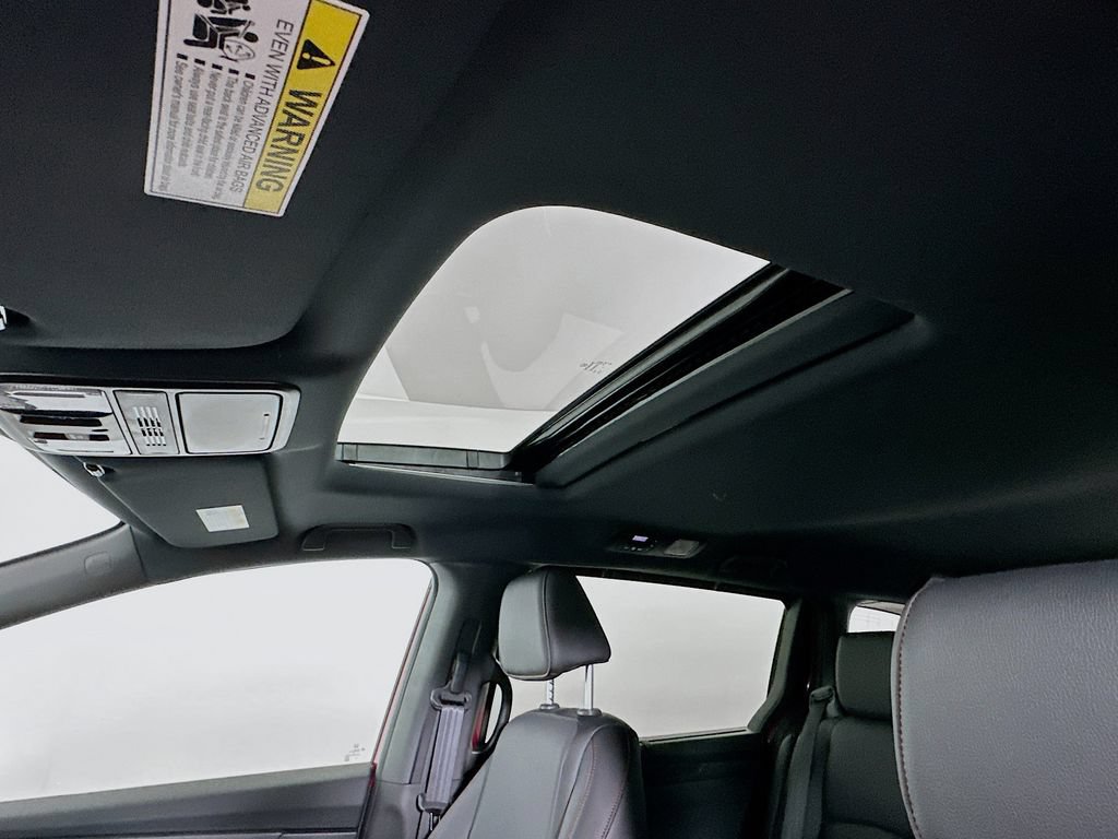 Used 2026 Honda Odyssey Sport-L image 11