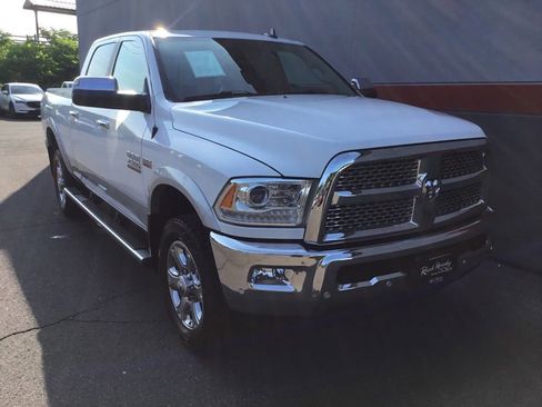 Used 2016 RAM 2500 Laramie image 2