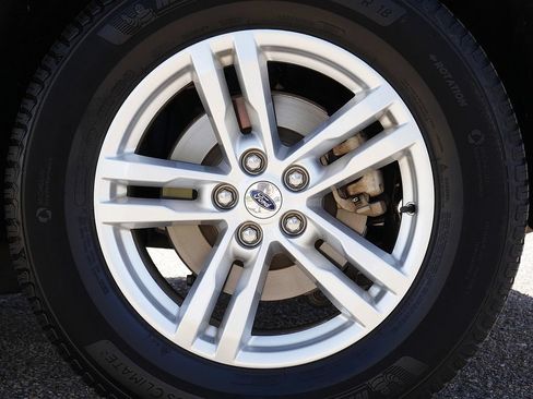 Used 2020 Ford Explorer XLT w/ Equipment Group 202A AWD/4WD image 68