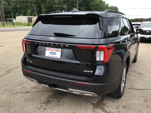 New 2026 Ford Explorer Active w/ Active Comfort Package AWD/4WD image 9