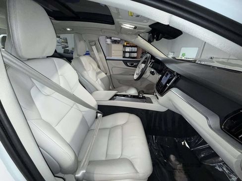 Used 2024 Volvo S60 B5 Plus w/ Climate Package FWD image 14