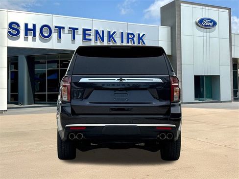 Used 2022 Chevrolet Suburban High Country image 8