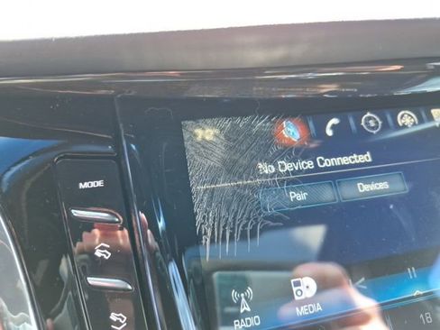 Used 2018 Cadillac Escalade Platinum image 16