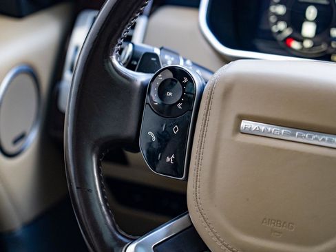 Used 2018 Land Rover Range Rover Supercharged image 16