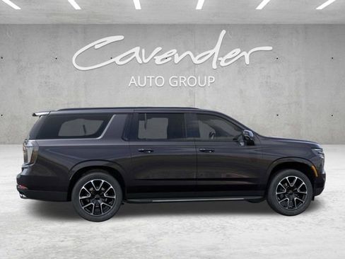 New 2026 Chevrolet Suburban RST AWD/4WD image 5