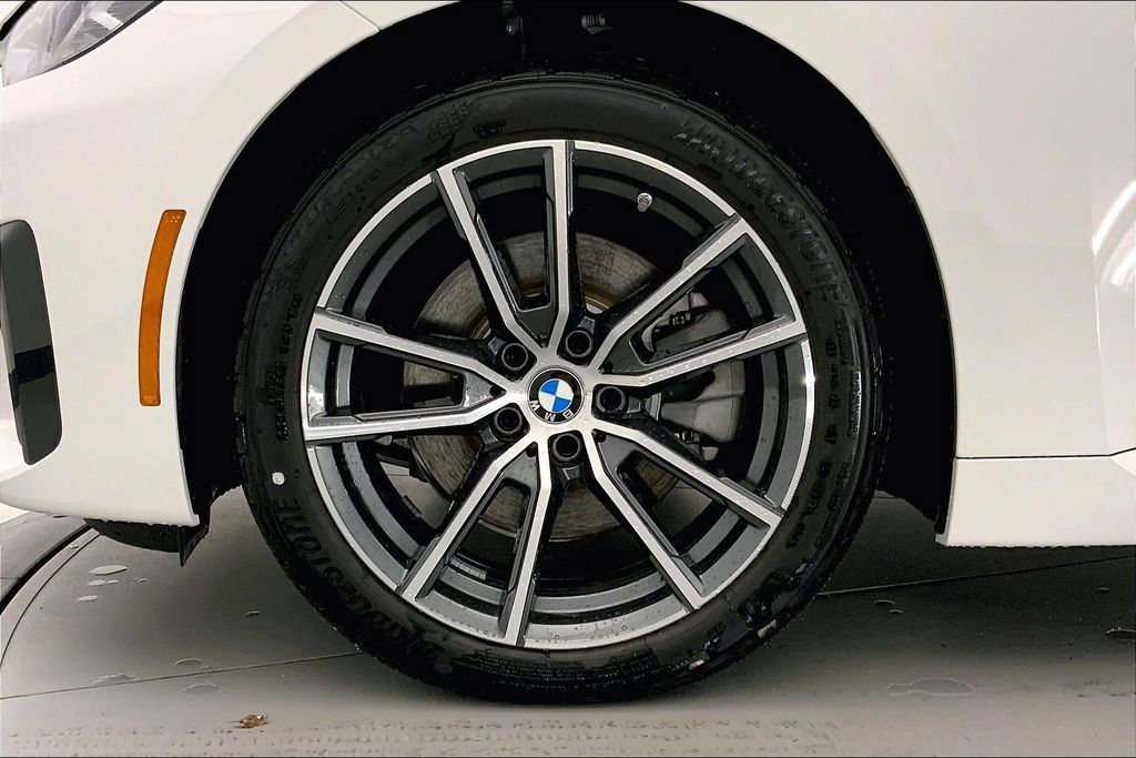 Used 2025 BMW 230i xDrive Coupe w/ Premium Package AWD/4WD image 9