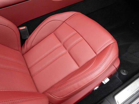 Used 2021 Maserati Levante S GranSport AWD/4WD image 30
