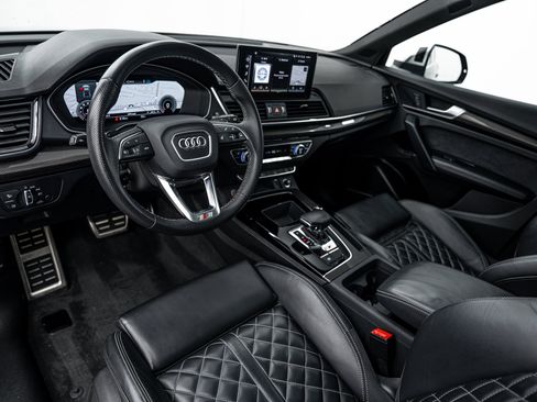 Certified 2023 Audi SQ5 Premium Plus w/ Premium Plus Package AWD/4WD image 9