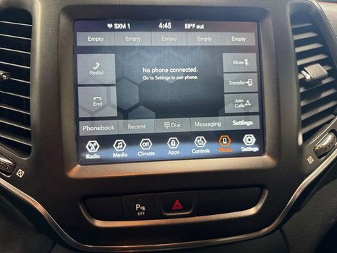 Used 2020 Jeep Cherokee Trailhawk w/ Cold Weather Group AWD/4WD image 20