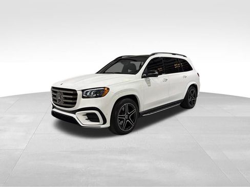 Used 2024 Mercedes-Benz GLS 450 4MATIC image 1