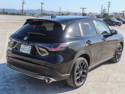 Certified 2025 Honda HR-V Sport image 6