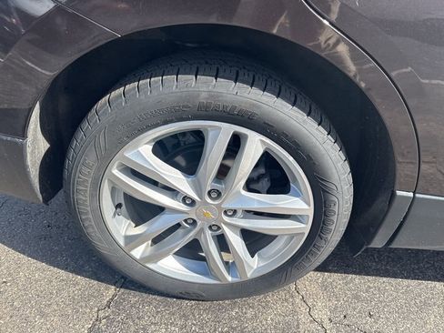 Used 2020 Chevrolet Equinox Premier image 50