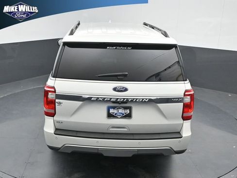 Used 2020 Ford Expedition Max XLT w/ Equipment Group 202A RWD image 14