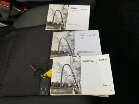 Used 2015 GMC Sierra 1500 SLE image 17