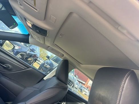 Used 2022 Lexus ES 350 w/ Premium Package image 9