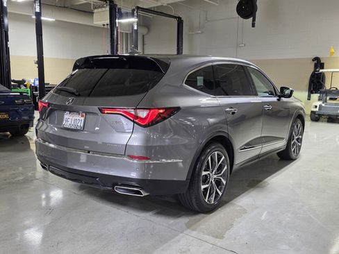 Used 2023 Acura MDX SH-AWD w/ Technology Package image 7