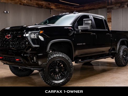 Used 2025 Chevrolet Silverado 2500 ZR2 image 5