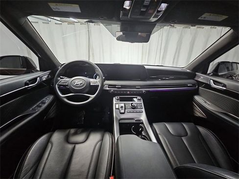 Used 2023 Hyundai Palisade Calligraphy w/ Cargo Package image 10