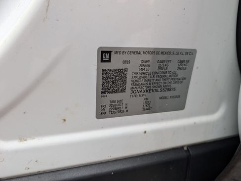 Used 2020 Chevrolet Equinox LT FWD image 25
