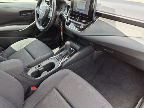 Certified 2025 Toyota Corolla LE FWD image 14