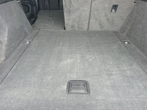 Used 2019 Audi e-tron Premium Plus w/ Cold Weather Package image 18