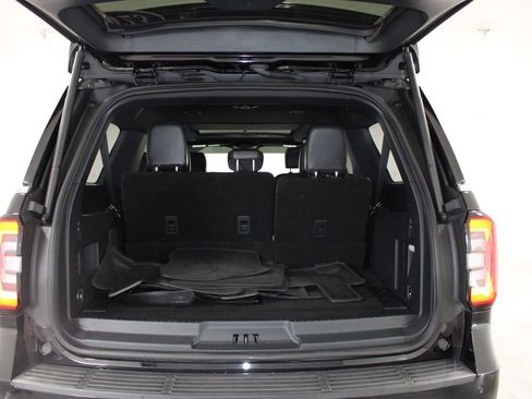 Used 2023 Ford Expedition Max Platinum image 17