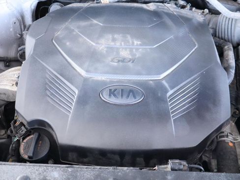 Used 2019 Kia Sorento FWD V6 image 38
