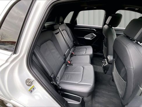 Used 2025 Audi Q3 2.0T Premium w/ Convenience Package image 25