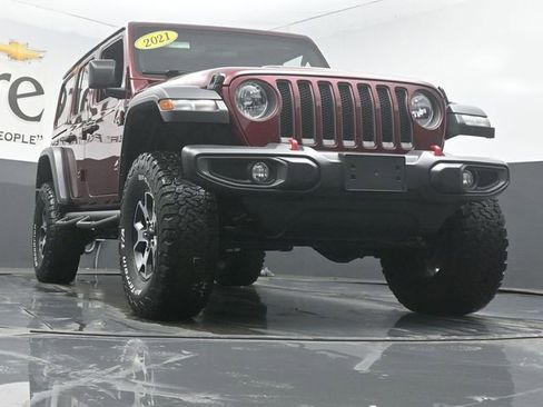 Used 2021 Jeep Wrangler Unlimited Rubicon w/ Cold Weather Group image 3
