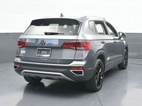 Used 2022 Volkswagen Taos SEL w/ Panoramic Sunroof Package image 5