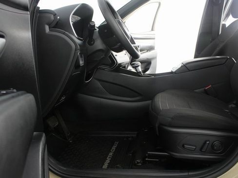 Used 2024 Hyundai Santa Cruz SEL image 16