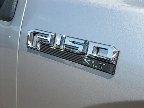 Used 2020 Ford F150 XLT w/ Equipment Group 302A Luxury AWD/4WD image 6