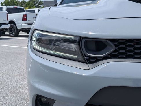 Used 2020 Dodge Charger Scat Pack RWD image 9