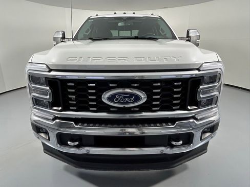 Used 2024 Ford F350 Lariat w/ Lariat Ultimate Package image 2