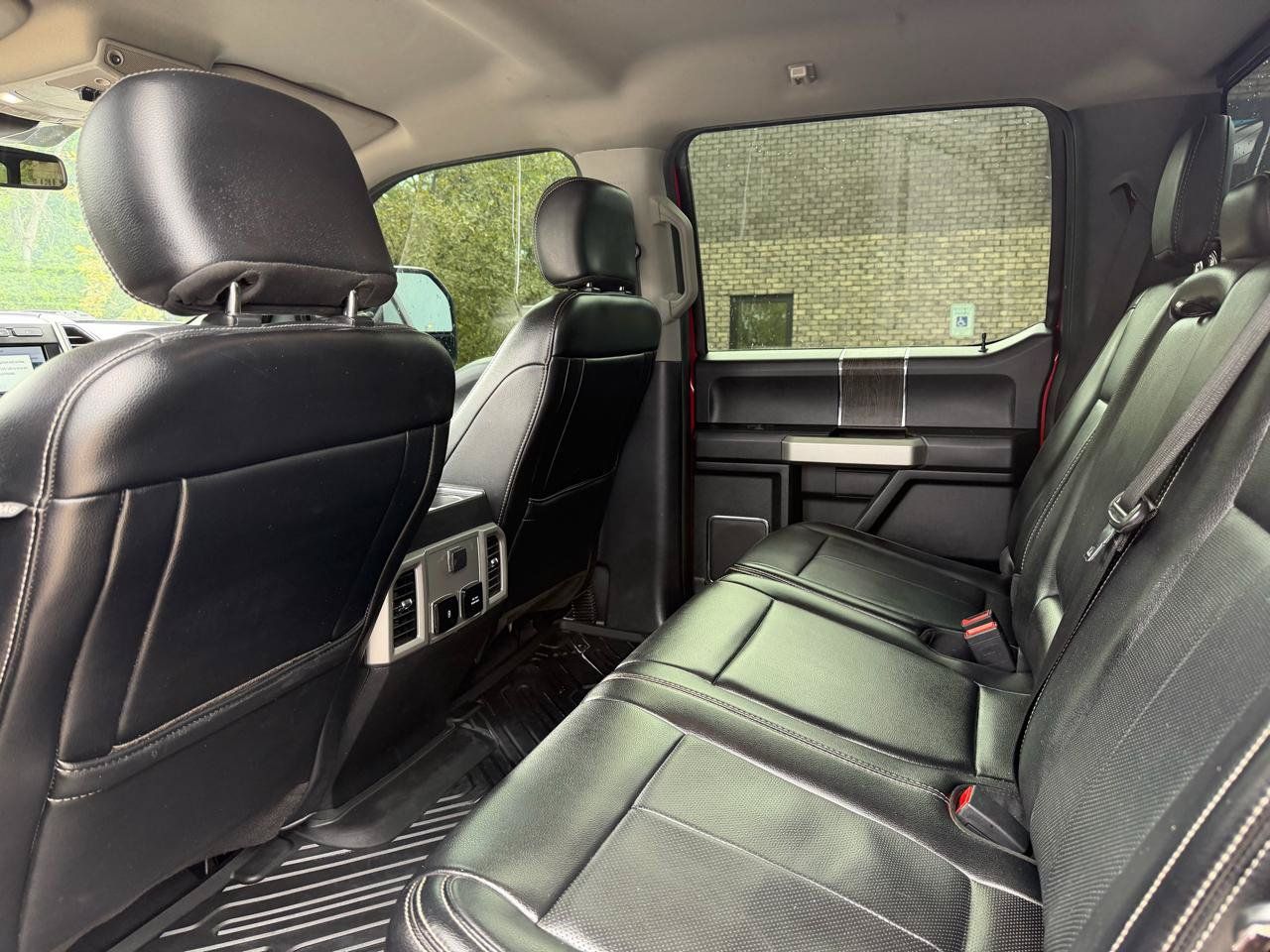 Used 2021 Ford F250 Lariat w/ Lariat Ultimate Package AWD/4WD image 16
