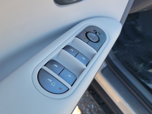 New 2026 Hyundai Ioniq 5 SE image 18