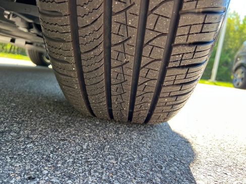 New 2025 Land Rover Discovery Sport S image 10