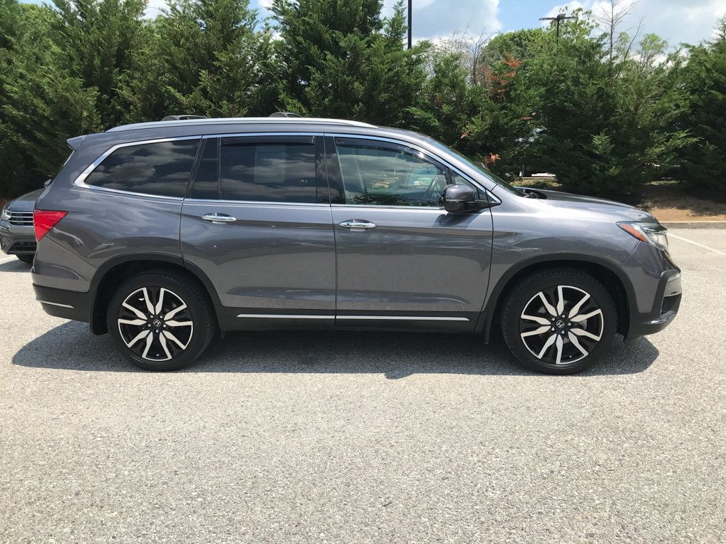 Used 2021 Honda Pilot Touring image 9