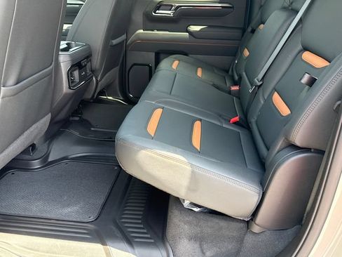 Used 2026 GMC Sierra 1500 AT4 w/ AT4 Premium Package AWD/4WD image 21