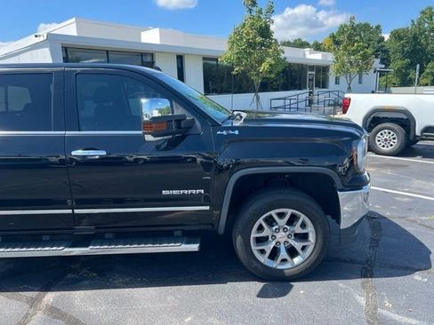Used 2018 GMC Sierra 1500 SLT AWD/4WD image 2