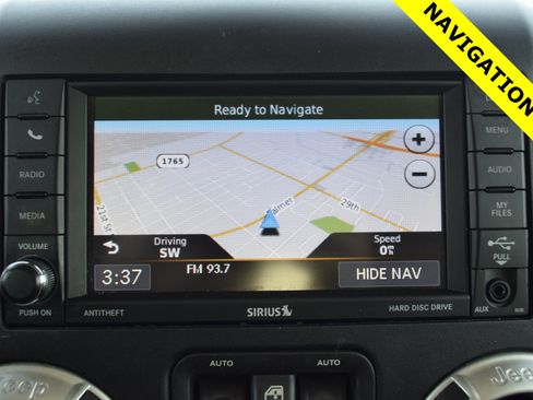 Used 2018 Jeep Wrangler Unlimited Sahara w/ Connectivity Group image 5