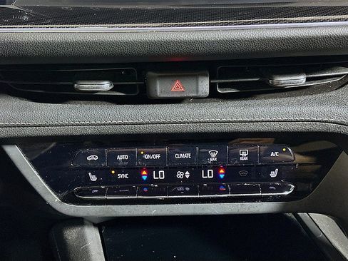 Used 2023 Buick Envision Preferred AWD/4WD image 16