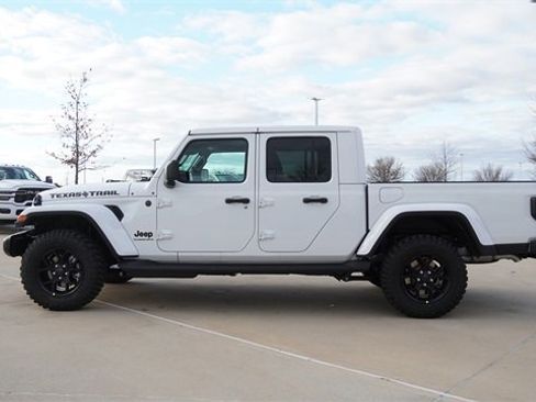 New 2026 Jeep Gladiator Sport image 6