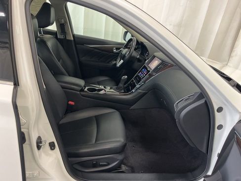 Used 2018 INFINITI Q50 Luxe w/ Cargo Package (L95) AWD/4WD image 25