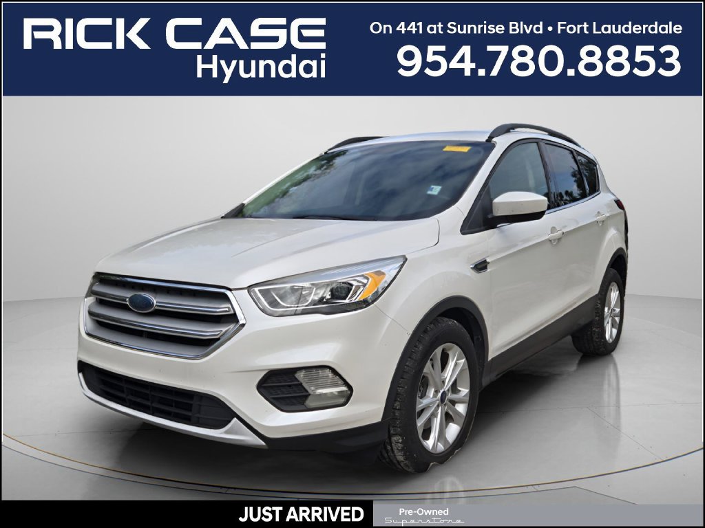 Used 2019 Ford Escape SEL FWD image 1