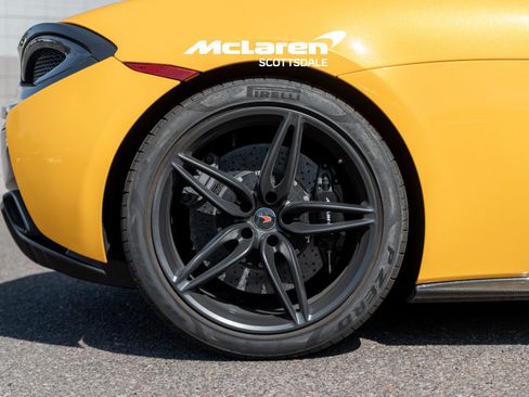 Used 2017 McLaren 570S Coupe RWD image 34