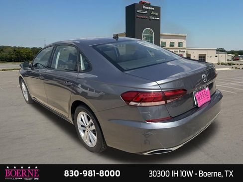Used 2021 Volkswagen Passat 2.0T S FWD image 9