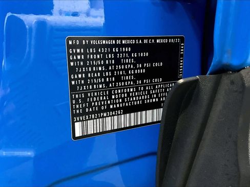 Used 2023 Volkswagen Taos SE w/ Panoramic Sunroof Package image 35