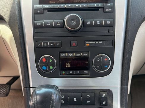 Used 2009 GMC Acadia SLT w/ Visibility Package FWD image 23